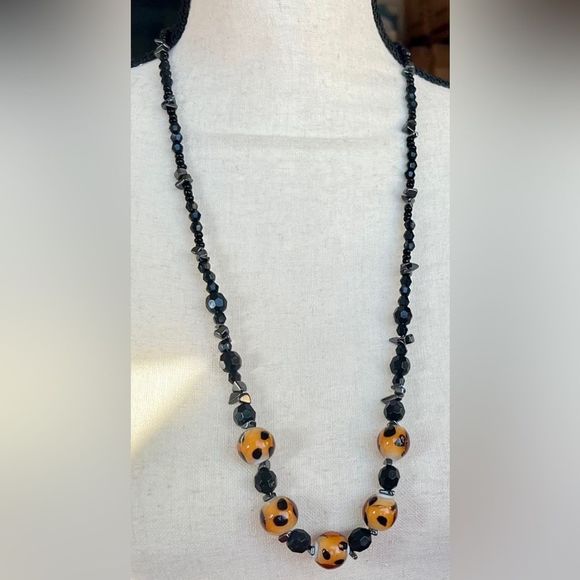 Leopard print glass bead and hematite necklace 29 1/2” + 2 1/2” - Picture 1 of 9